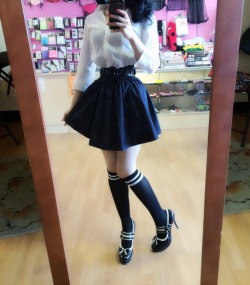 thecorsetdiary:  School Girl today.