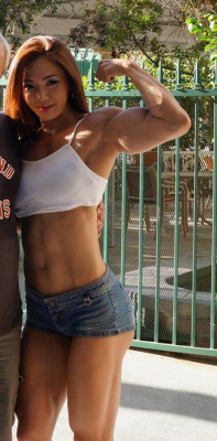 musclegirlsinmotion:    🔥🔥🔥🔥🔥👅👅👅👅👅💪🍰👌