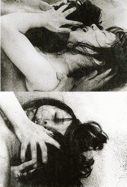 pixienatthecat:  The Woman In The Dunes 砂の女 (1964, Japan)