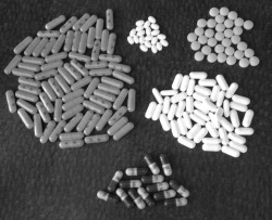 morphine-and-cigarettes:  Sad black and white blog, I follow