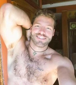 bearpitpig:  #HairyPits #Armpits #Bear #Pits #MuscleBear #Hairy