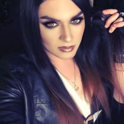 boy-to-girl-transformation:  Drag Queen Diva