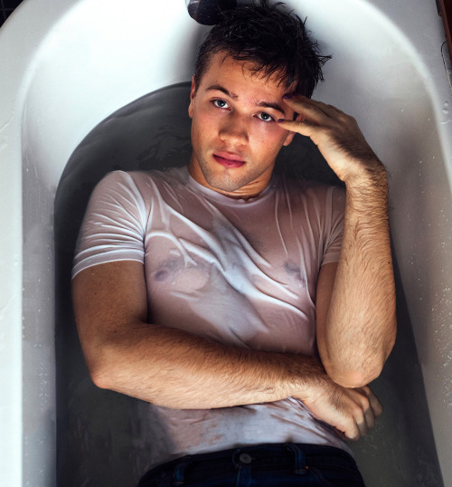 thegayfleet:  Connor Jessup by Taylor Miller