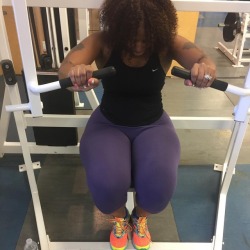 thequeencherokeedass:  Gym day #chestday #abs clubcherokeedass.com