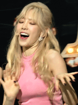 taendelion:  Taeyeon // Lion Heart (15.08.21) 