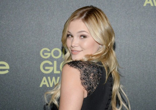 kn0wy0u:  Olivia Holt @kn0wy0u 