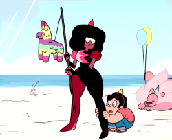 Everyone hides behind Garnet when they’re scared. I guess