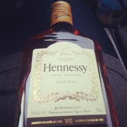 Just a lil taste for the evening. #Hennessy #Henny #DrinkResponsibly