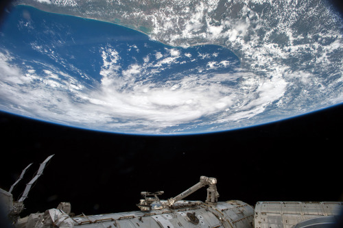 mrstark1:  Tropical Storm Bill From the International Space Station via NASA http://ift.tt/1CbsZ4G