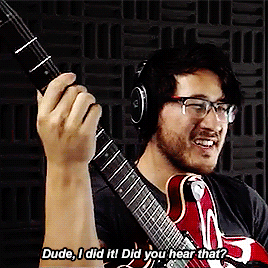 markired:  anyway, here’s wonderwall. (x)