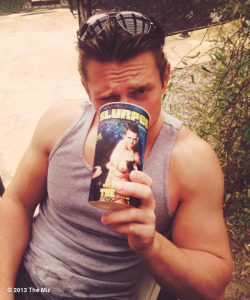 Looks hot even when drinking and ice cold slurpee!
