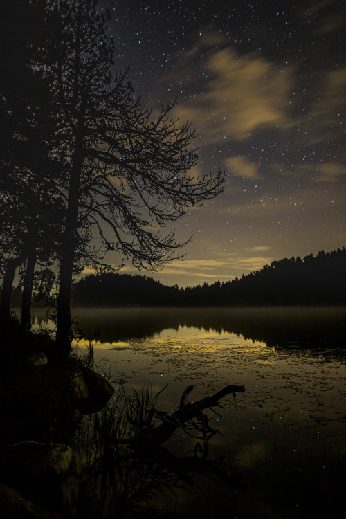 nature-hiking: Lakeside night - Haute Route Pyreneenne, August