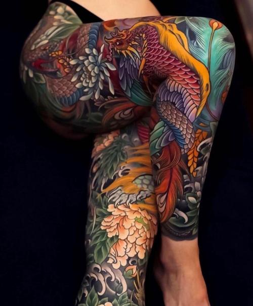 blondebrainpower:  Phoenix leg sleeve by Danish tattoo artist
