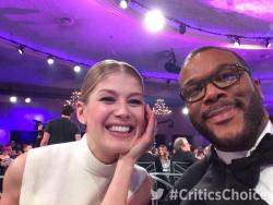 cotilardmarion:  @CriticsChoice: Looks like @tylerperry found