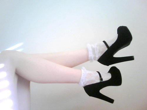 dressupgina:  surrenderingmymanhood:  Girly things I like: smooth legs, high heels and lacy ankle socks  what skirt could I wear with these?