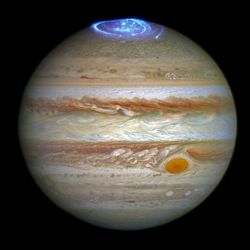 looking-at-the-universe:  Jupiter’s Northern Lights  by Hubble