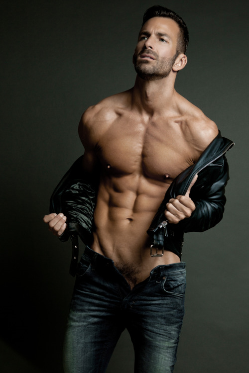 libraryofcongresshh:  Ryan Young by David Wagner.