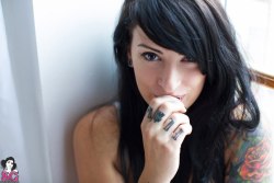 wealllovealternativemodels:  Aisline Suicide.