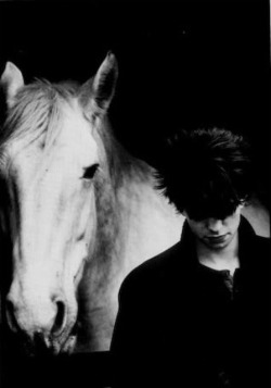 grimly-fiendish:  Ian McCulloch (Echo & The Bunymen)