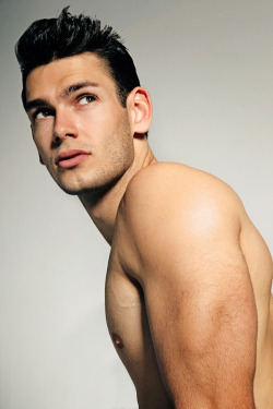 imageamplified:  DOMINUS MAGAZINE: Griffin Avis Foster by Photographer