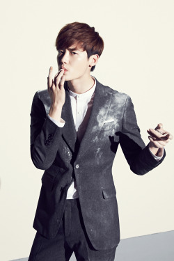 kpophqpictures:  [CF] Lee Jong Suk – MVIO 2015 1867x2800