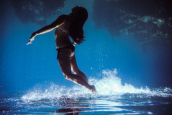 Train underwater model Gisel, photo Theresa Manchester Palawan,