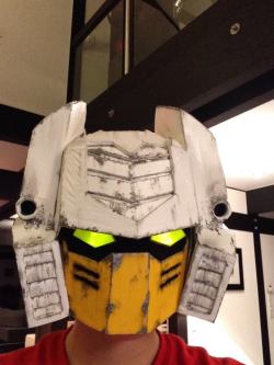 invisiblemoose:  rungian:  My decapitated robot head  Whoa, that’s