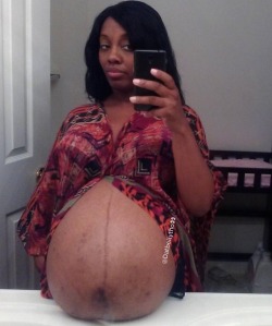 thebellybruhman44:Super preggo