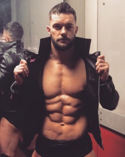 lasskickingwithstyle:  wwe: @finnbalor heads to the ring next!