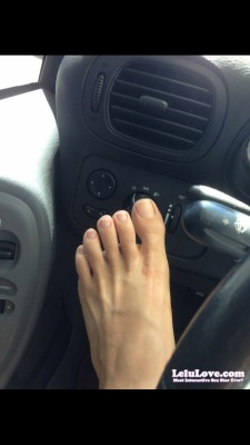 Naked #toes :) (my #feet pics/vids here: http://www.lelulove.com/?page=Search&amp;q=feet ) #foot Pic