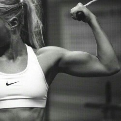 charlottewinslowfitness:  go follow my NEW back-up fitblr http://fitblrs.tumblr.com