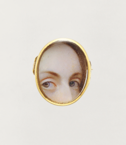 martyr-eater:  Lover’s Eyes (ca. 1840), brooch with miniature