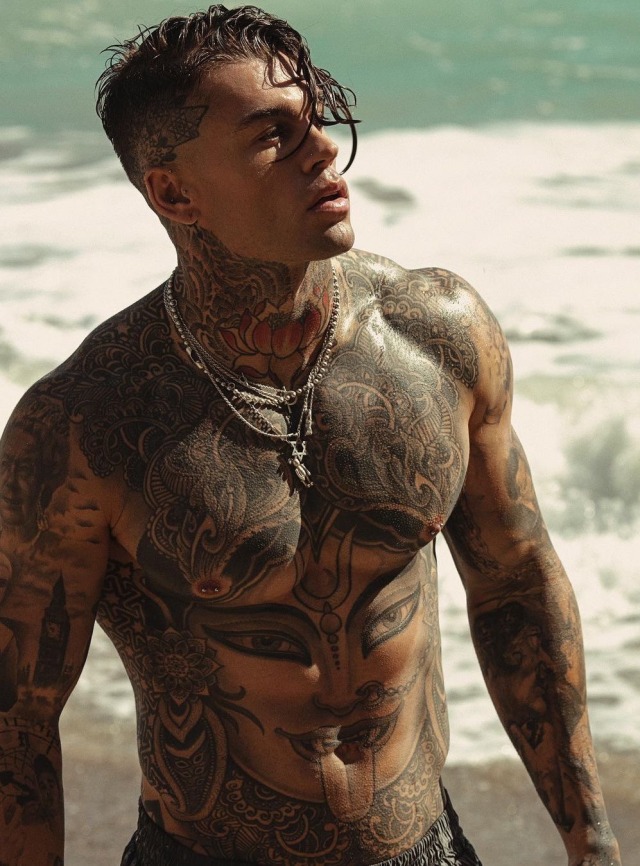 sensual-men: