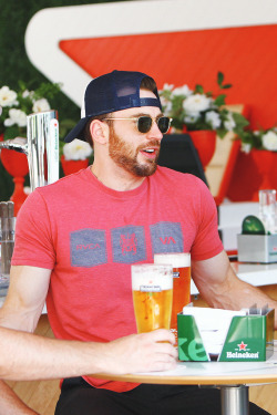 dailychrisevans:  Chris Evans at the Heineken House during the