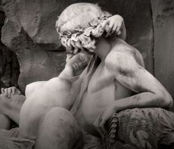 andantegrazioso: Galatea In Acis Arms | Medici Fountain In The