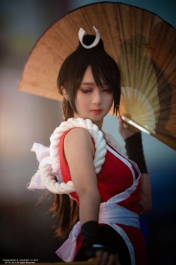 cosplayhotties:  Mai Shiranui from THE KING OF FIGHTERS 2002 by