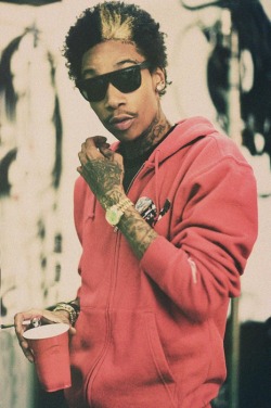 dope-diamond-bro:  follow me on tumblr† and follow my instagram†