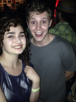 hannibals-souffle:  I MET EVAN PETERS WHILE HE WAS DRUNK AND