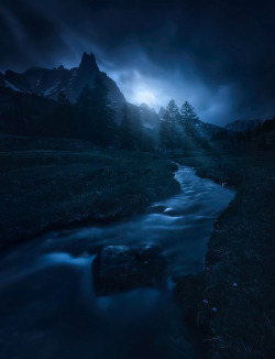 coiour-my-world:Stream in the Dark ~ Val Clareè, France ~ Enrico