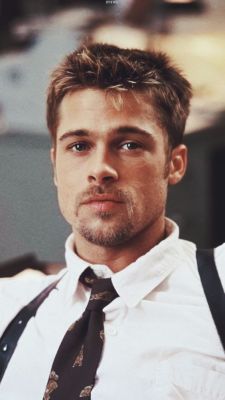 hotguysworkoutforbubblebutt:  boys-and-popculture:Brad Pitt Visit