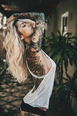 gorg-babes:  the hottest inked ones —> http://gorg-babes.tumblr.com
