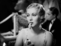 nitratediva:Karen Morley in Howard Hawks’s Scarface (1932).