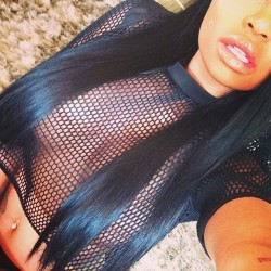 therealleaah:  brwnsknkiss: Xo …. Top by 88fin.bigcartel.com