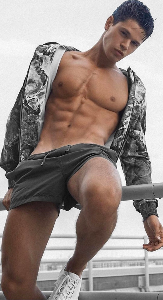 mouthwatering-men: