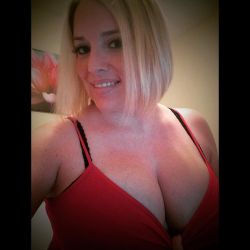 How do I look in #red? #blonde #shorthair #cleavage #busty #bustingout