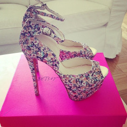 d-aisypearl:  daisyamour:  chanel-rosyy:  http://chanel-rosyy.tumblr.com/