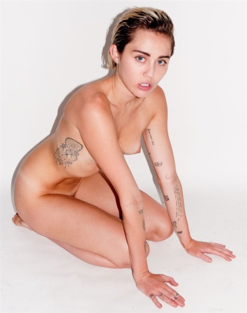 submissionarypossible:  Sammi’s Ten-In-A-Row presents: Celebrity Skin 2. Miley Cyrus 