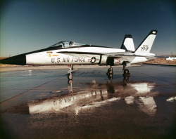 31262:  More YF-17 