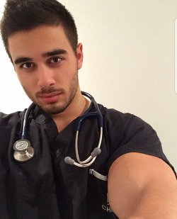 handsomenly:Marco Folino is the sexiest Med student