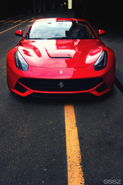 sssz-photo:  Ferrari F12 berlinetta